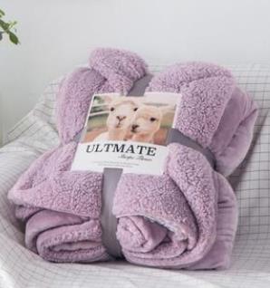 Manufacturer sells double-decker lamb wool blanket in pure color and thick flannel as gift for children''s double-sided blanket in winter